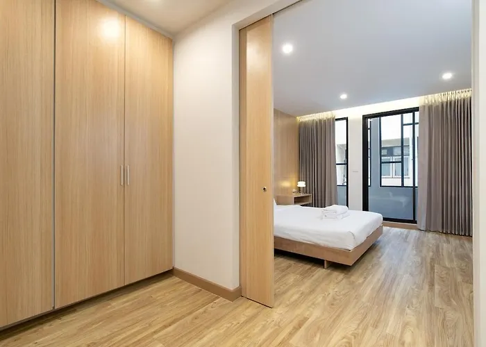 Townhouse 36 In Pratunam Soi Ratchaprarop 10 公寓