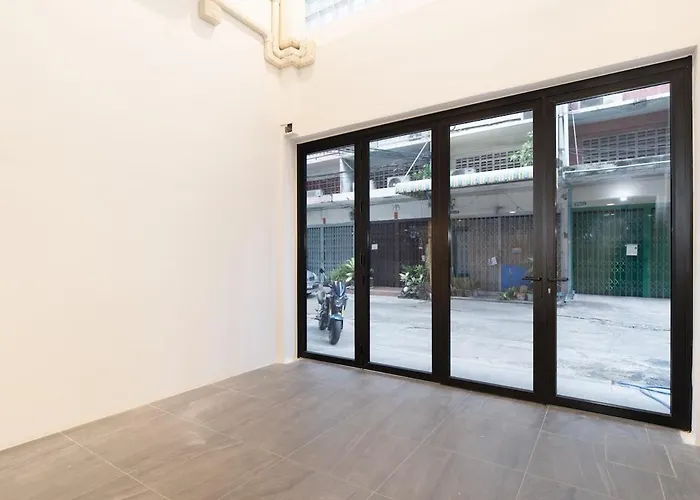 公寓 Townhouse 36 In Pratunam Soi Ratchaprarop 10 曼谷