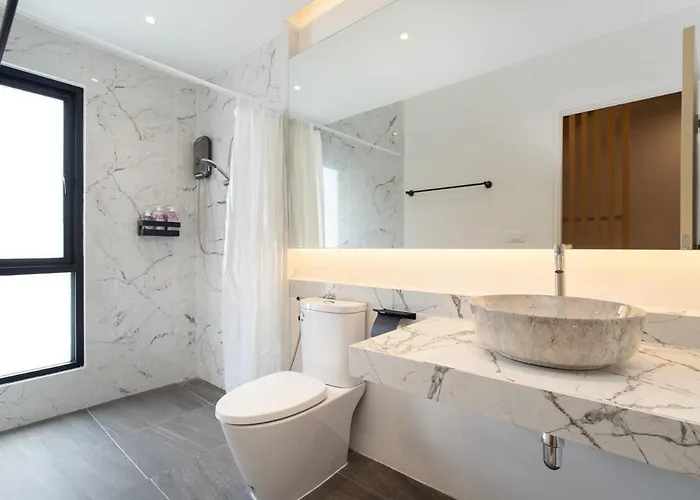 Townhouse 36 In Pratunam Soi Ratchaprarop 10 曼谷
