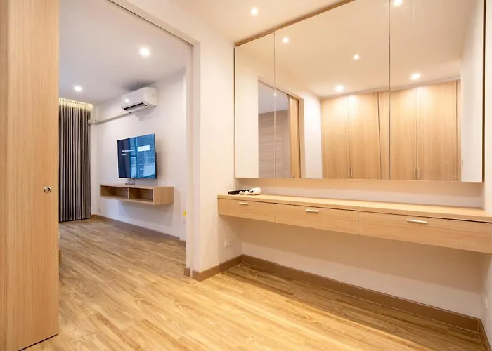公寓 Townhouse 36 In Pratunam Soi Ratchaprarop 10 *