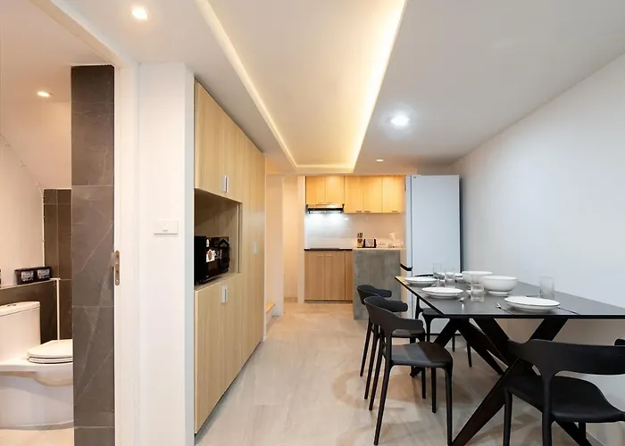 公寓 Townhouse 36 In Pratunam Soi Ratchaprarop 10 曼谷