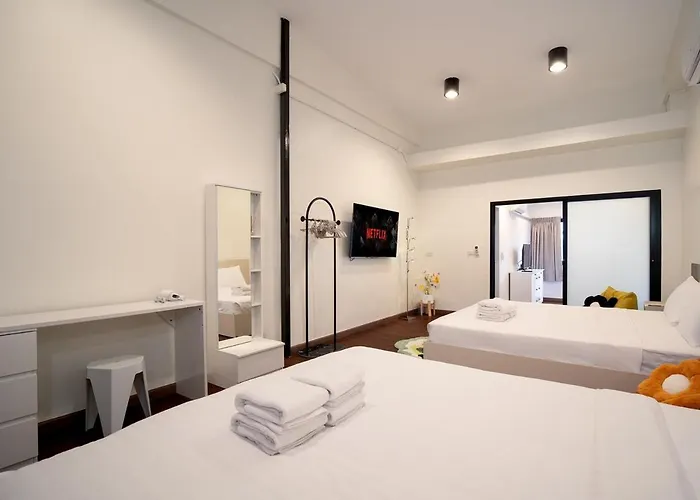 公寓 Townhouse 36 In Pratunam Soi Ratchaprarop 10 曼谷