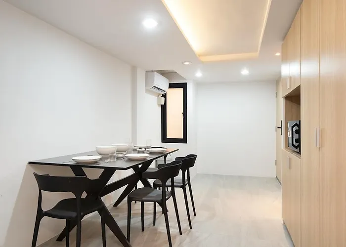 Townhouse 36 In Pratunam Soi Ratchaprarop 10 公寓