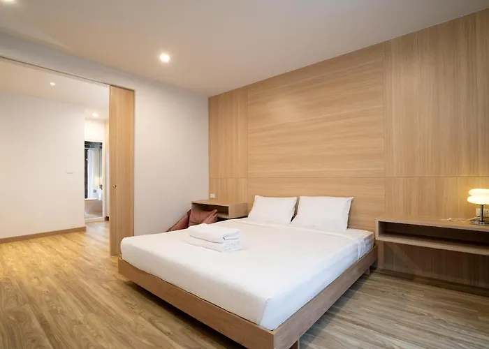 Townhouse 36 In Pratunam Soi Ratchaprarop 10 公寓 *